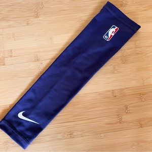 🖤 NBA🏀 shooter sleeve - L